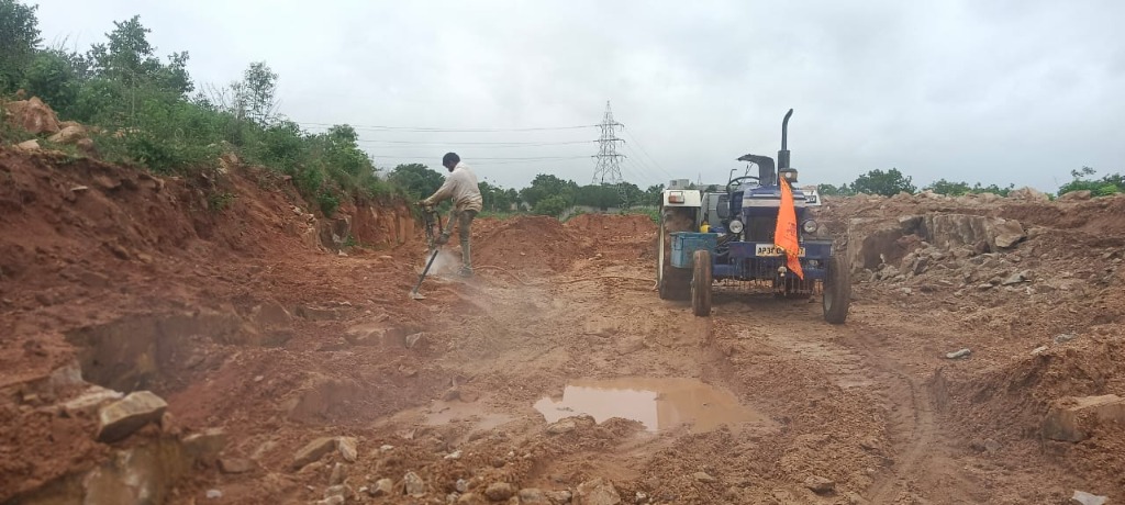 Pneumatic Rock Drilling & Hard Strata Excavation