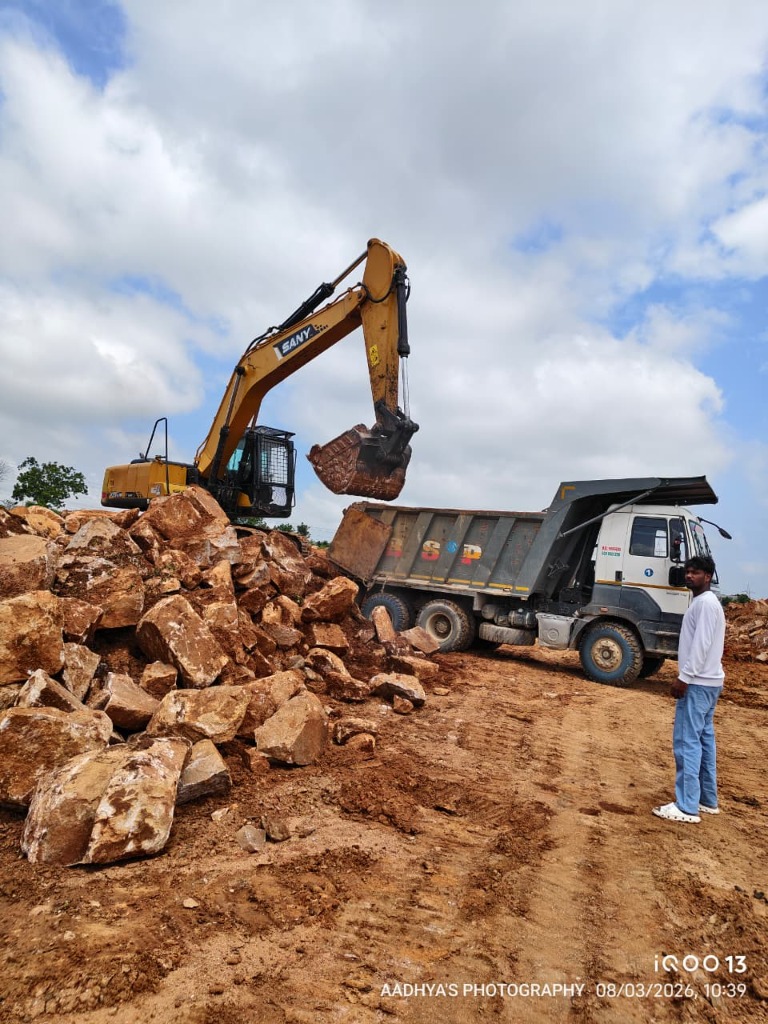 Heavy Rock Excavation & Tipper Loading